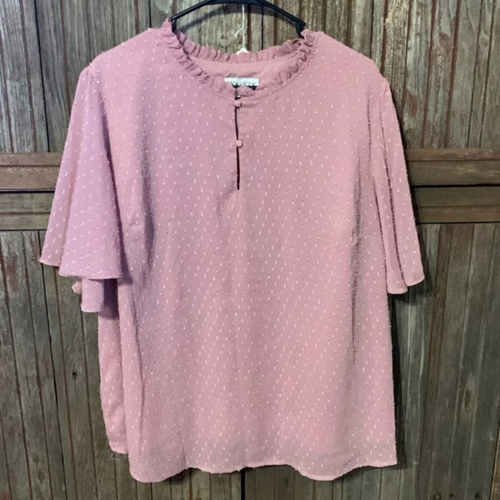 Casual Pink Button Down Shirt with Textured Pattern